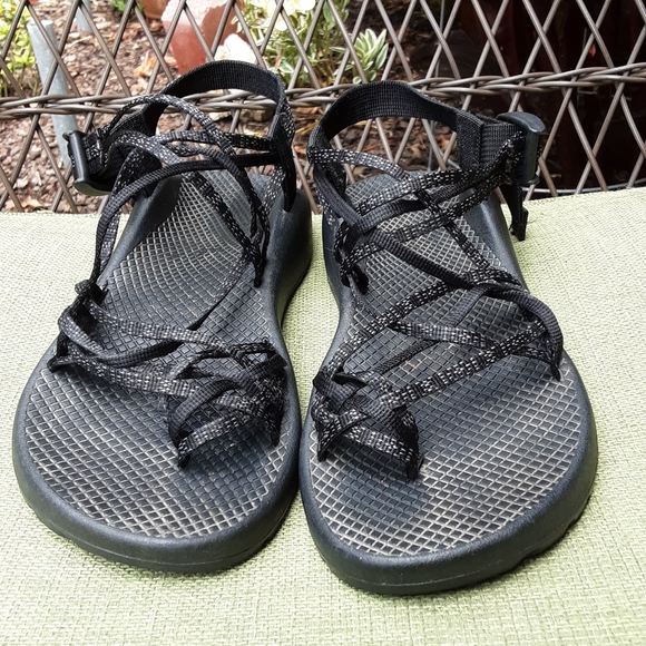 Chaco Women's Black Outdoor Sandal Size 10. - Picture 7 of 12